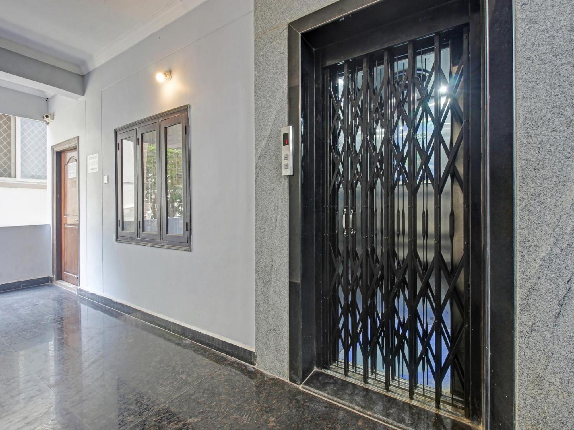Hotel O Svr Silver Key Lingampalli Exteriér fotografie