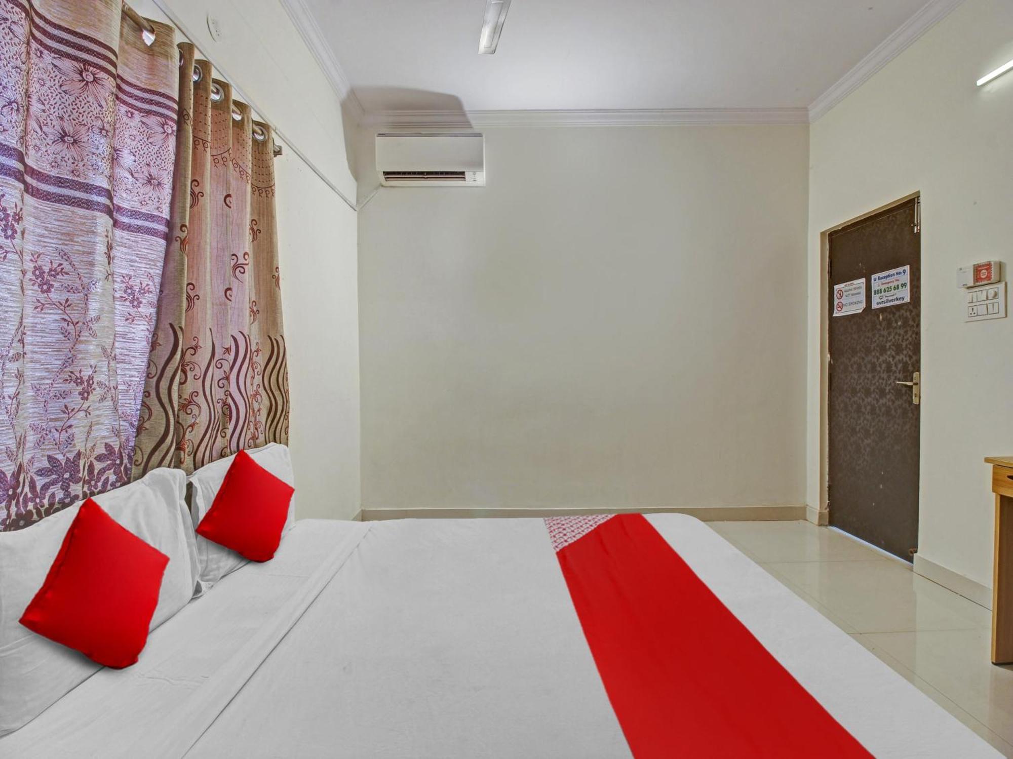Hotel O Svr Silver Key Lingampalli Exteriér fotografie